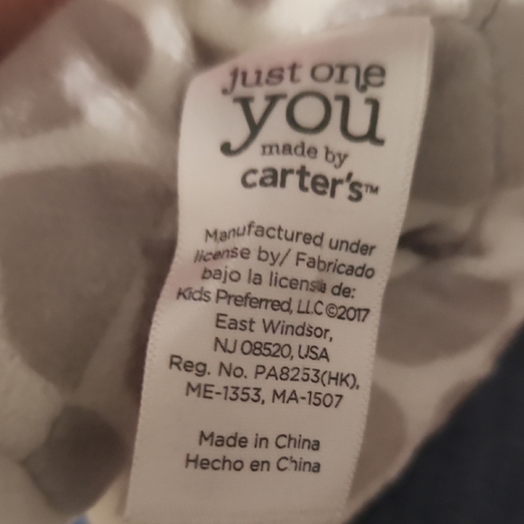 Carter's Wind-up Giraffe Plush Plays Lullaby - Picture 2 of 3